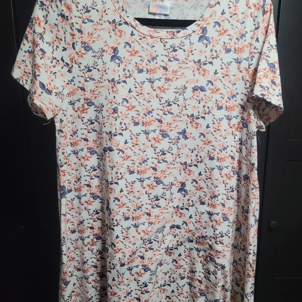 Lularoe Carly Size Medium
